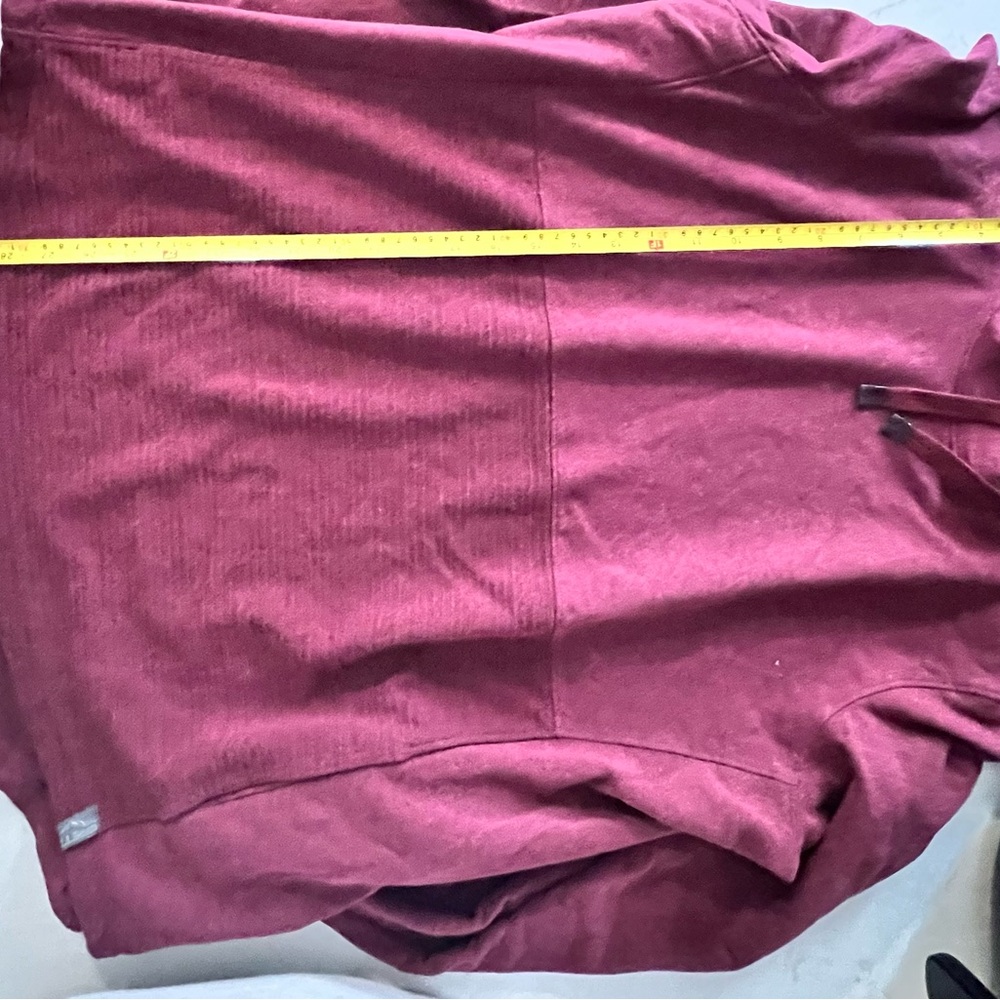 L.L. Bean Women's cozy pullover in deep port heather burgundy - Picture 5 of 8